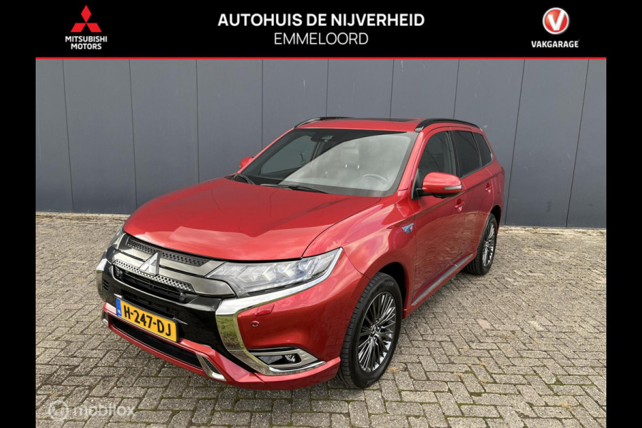 Mitsubishi Outlander 2.4 PHEV S-Edition TREKHAAK CARPLAY