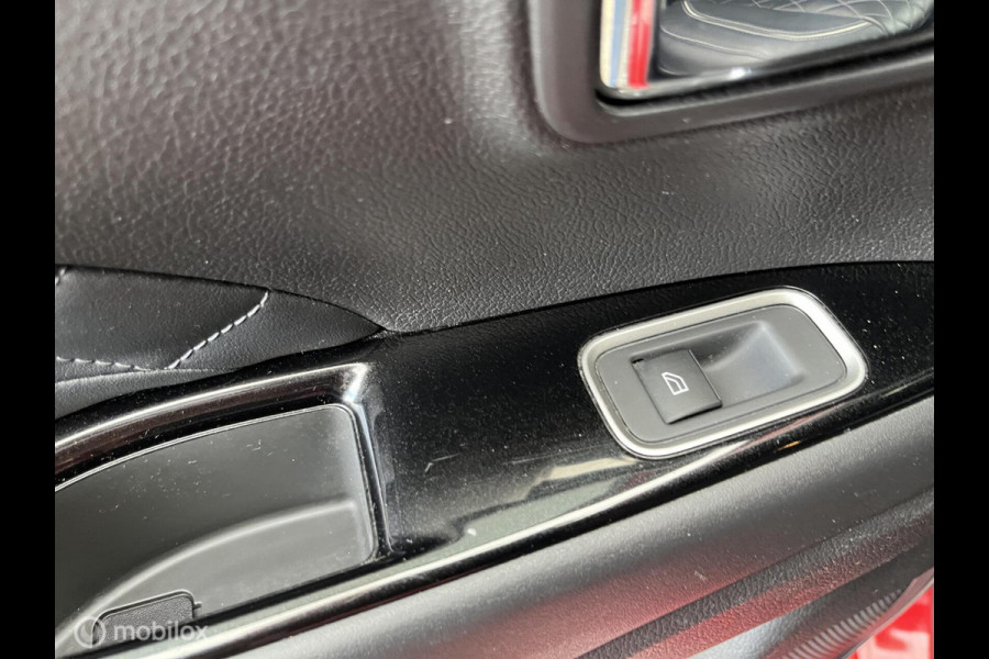 Mitsubishi Outlander 2.4 PHEV S-Edition TREKHAAK CARPLAY