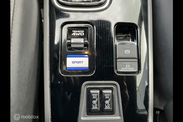 Mitsubishi Outlander 2.4 PHEV S-Edition TREKHAAK CARPLAY