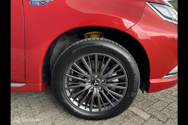 Mitsubishi Outlander 2.4 PHEV S-Edition TREKHAAK CARPLAY