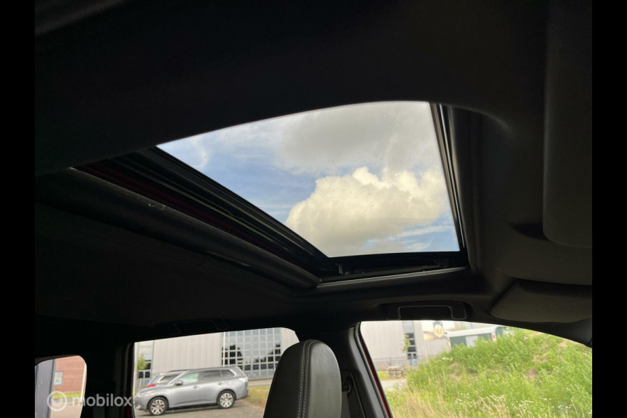 Mitsubishi Outlander 2.4 PHEV S-Edition TREKHAAK CARPLAY