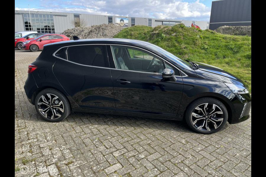 Mitsubishi Colt 1.0T MT First Edition navi cruise control