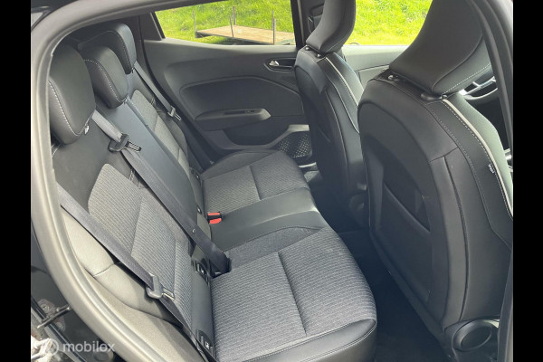 Mitsubishi Colt 1.0T MT First Edition navi cruise control