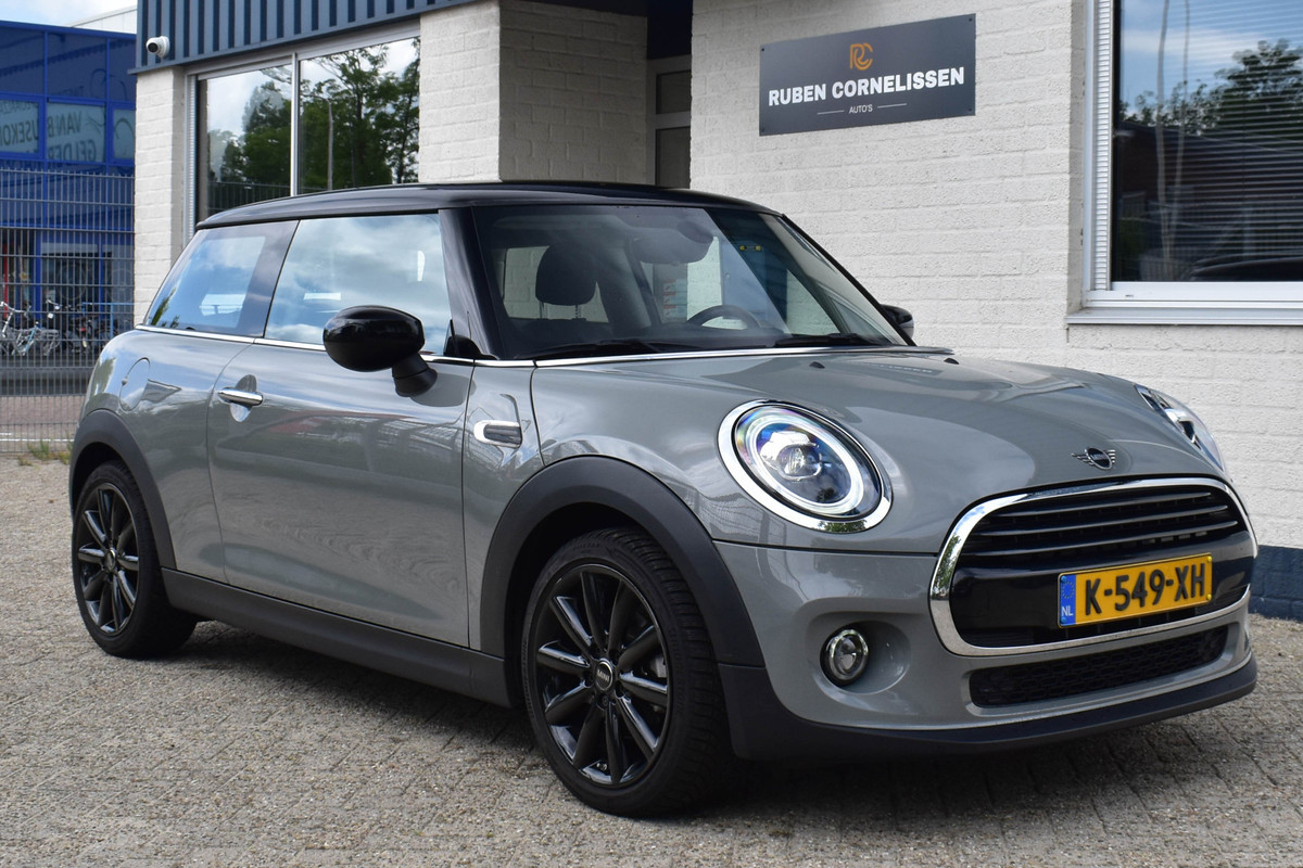 MINI Mini 1.5 Cooper Chili | XENON | CARPLAY | NAVI | KEYLESS | 1e EIGENAAR | NL AUTO MINI Mini 1.5 Cooper Chili | XENON | CARPLAY | NAVI | KEYLESS | 1e EIGENAAR | NL AUTO