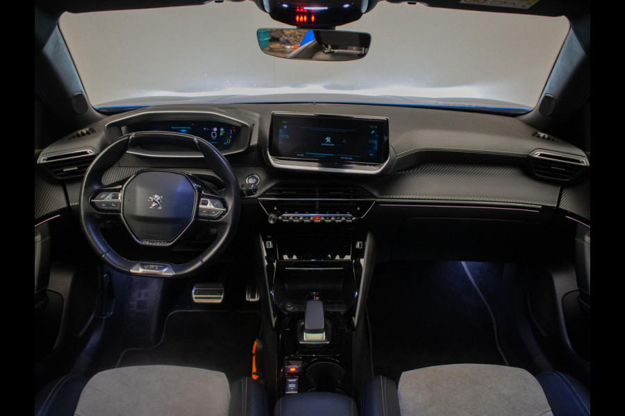 Peugeot e-2008 EV GT Pack 50 kWh Sport (PANORAMADAK,APPLE CARPLAY,STOELVERWARMING,NAVI,PDC,LED,DAB,KEYLESS,ALCANTARA,SPORTSTOELEN)