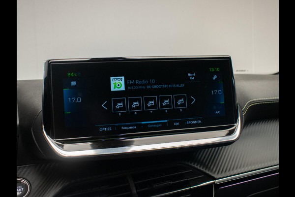 Peugeot e-2008 EV GT Pack 50 kWh Sport (PANORAMADAK,APPLE CARPLAY,STOELVERWARMING,NAVI,PDC,LED,DAB,KEYLESS,ALCANTARA,SPORTSTOELEN)