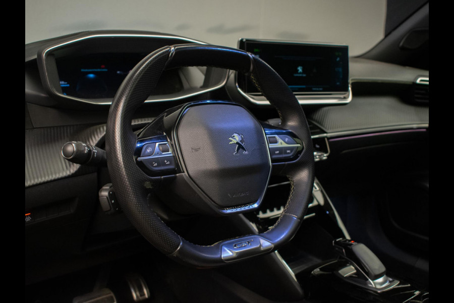 Peugeot e-2008 EV GT Pack 50 kWh Sport (PANORAMADAK,APPLE CARPLAY,STOELVERWARMING,NAVI,PDC,LED,DAB,KEYLESS,ALCANTARA,SPORTSTOELEN)