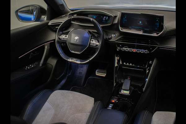 Peugeot e-2008 EV GT Pack 50 kWh Sport (PANORAMADAK,APPLE CARPLAY,STOELVERWARMING,NAVI,PDC,LED,DAB,KEYLESS,ALCANTARA,SPORTSTOELEN)
