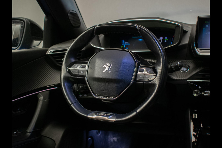 Peugeot e-2008 EV GT Pack 50 kWh Sport (PANORAMADAK,APPLE CARPLAY,STOELVERWARMING,NAVI,PDC,LED,DAB,KEYLESS,ALCANTARA,SPORTSTOELEN)