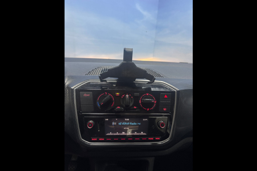 Volkswagen up! 1.0 BMT move up!