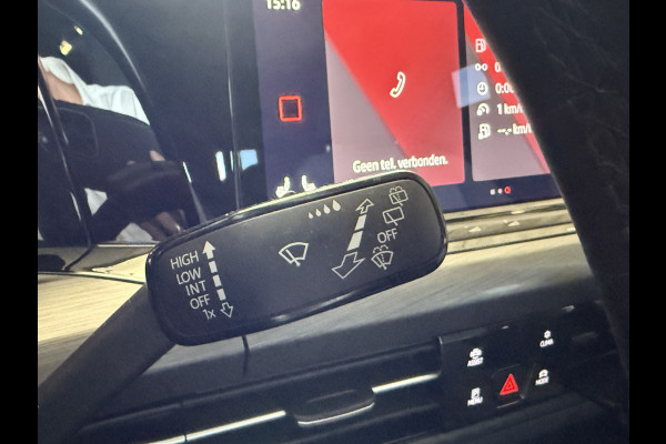 Volkswagen Golf 1.5 eTSI Style | Memory stoelen | 18'' inch | Virtual cockpit