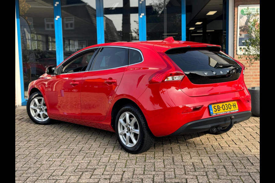 Volvo V40 2.0 D2 Nordic+ 2018 AUT NAVI LEDER Trekh EXPORT