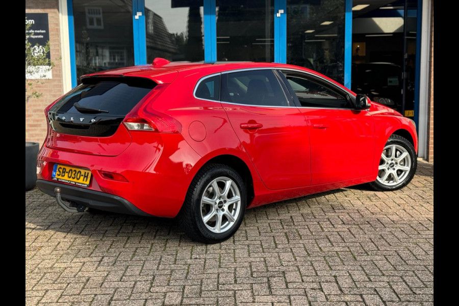 Volvo V40 2.0 D2 Nordic+ 2018 AUT NAVI LEDER Trekh EXPORT