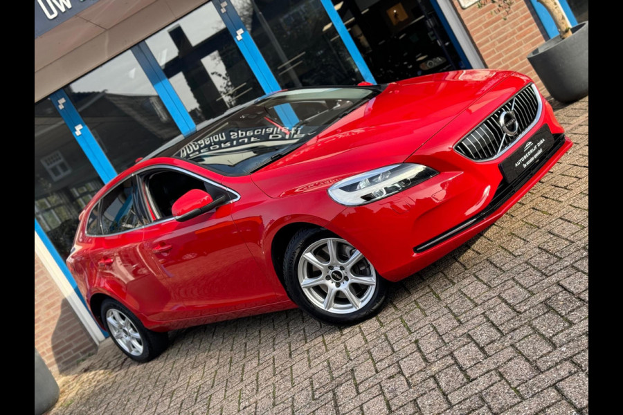 Volvo V40 2.0 D2 Nordic+ 2018 AUT NAVI LEDER Trekh EXPORT