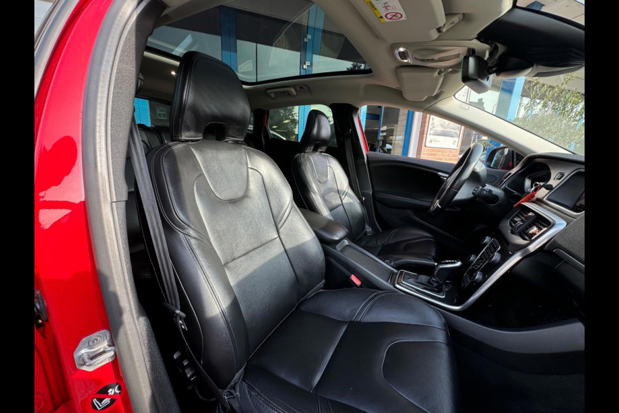 Volvo V40 2.0 D2 Nordic+ 2018 AUT NAVI LEDER Trekh EXPORT