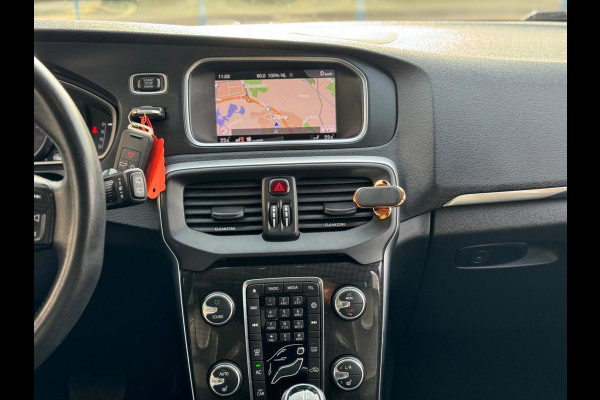 Volvo V40 2.0 D2 Nordic+ 2018 AUT NAVI LEDER Trekh EXPORT