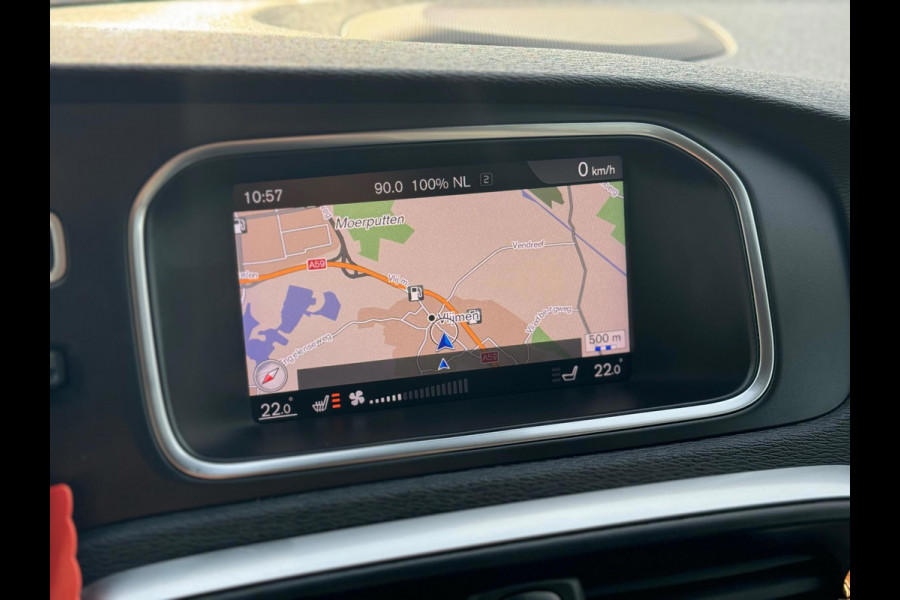 Volvo V40 2.0 D2 Nordic+ 2018 AUT NAVI LEDER Trekh EXPORT