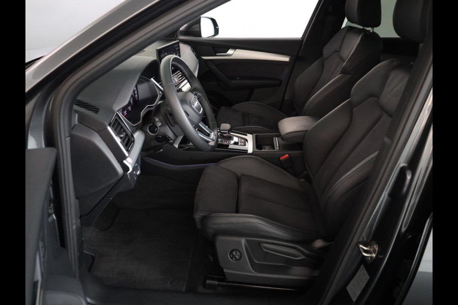 Audi Q5 50 TFSI e S edition Competition 299pk |  Panoramadak | Assistent tour pakket | Wegklapbare trekhaak | B&O Audio