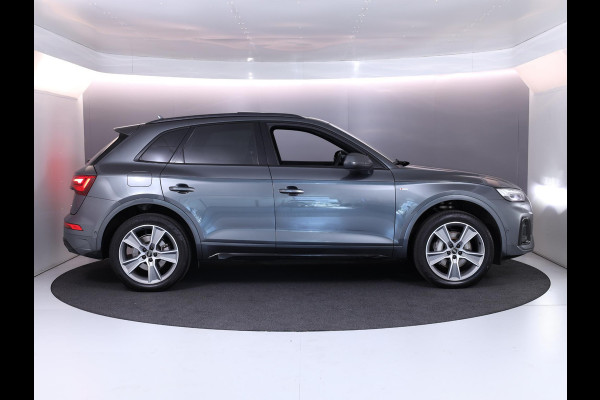 Audi Q5 50 TFSI e S edition Competition 299pk |  Panoramadak | Assistent tour pakket | Wegklapbare trekhaak | B&O Audio