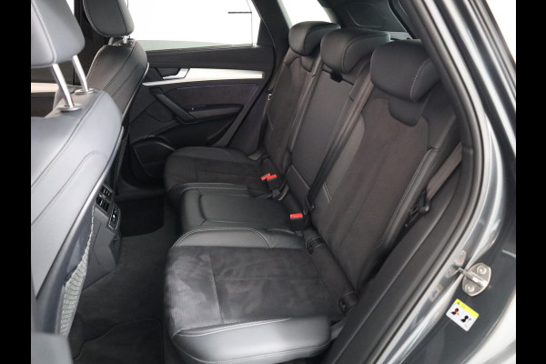 Audi Q5 50 TFSI e S edition Competition 299pk |  Panoramadak | Assistent tour pakket | Wegklapbare trekhaak | B&O Audio