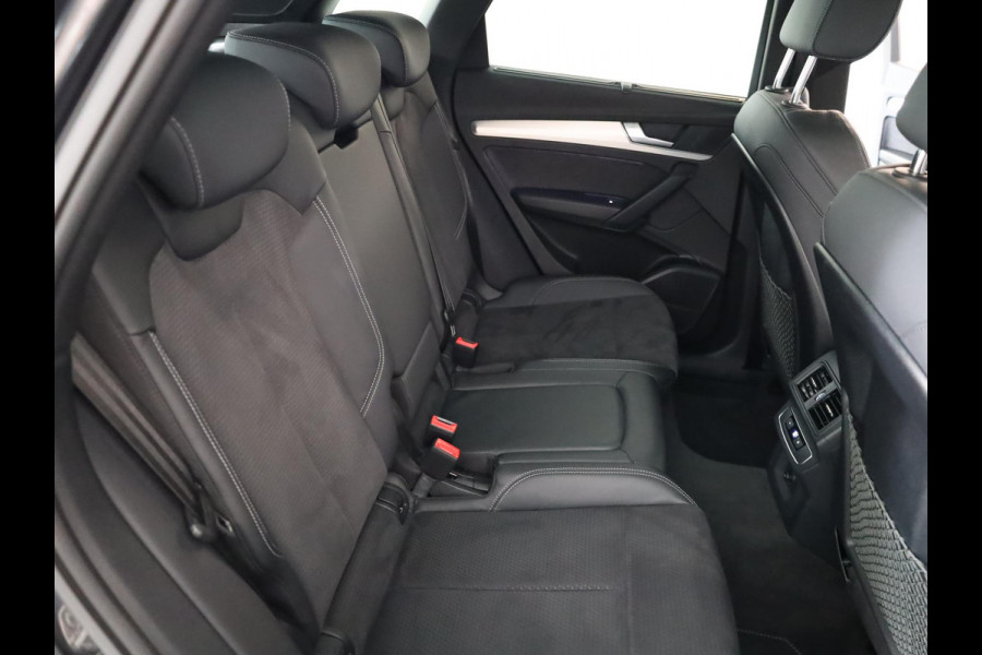 Audi Q5 50 TFSI e S edition Competition 299pk |  Panoramadak | Assistent tour pakket | Wegklapbare trekhaak | B&O Audio