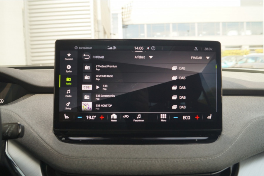 Škoda ENYAQ iV 60 180pk 62kWh -PANO-LED-NAVI-ECC-PDC-ACC-