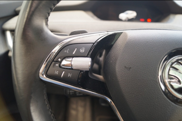 Škoda ENYAQ iV 60 180pk 62kWh -PANO-LED-NAVI-ECC-PDC-ACC-