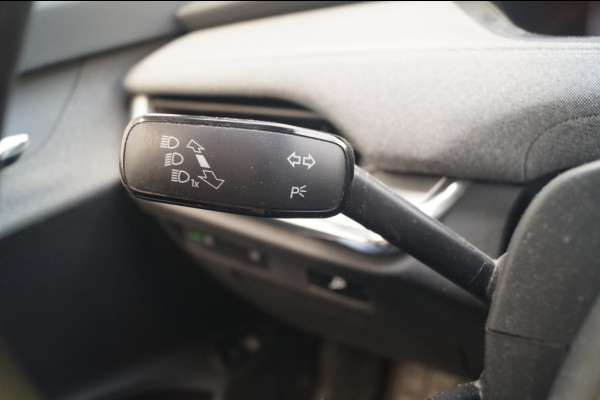 Škoda ENYAQ iV 60 180pk 62kWh -PANO-LED-NAVI-ECC-PDC-ACC-