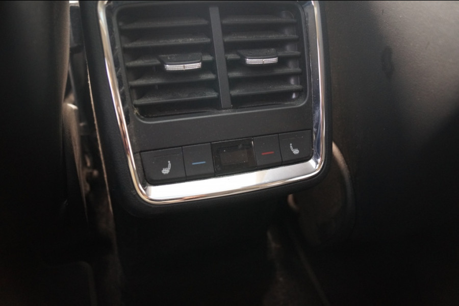 Škoda ENYAQ iV 60 180pk 62kWh -PANO-LED-NAVI-ECC-PDC-ACC-