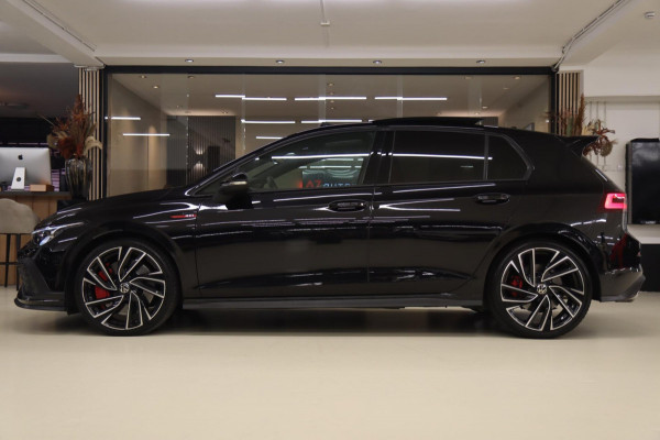 Volkswagen Golf 2.0 TSI GTI CLUBSPORT /PANO/ACC/CAM/CARPLAY/IQ-LIGHT/STOELVERWARMING/VOLL
