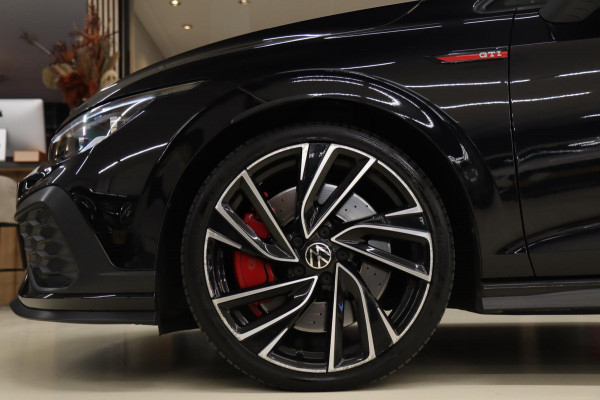 Volkswagen Golf 2.0 TSI GTI CLUBSPORT /PANO/ACC/CAM/CARPLAY/IQ-LIGHT/STOELVERWARMING/VOLL