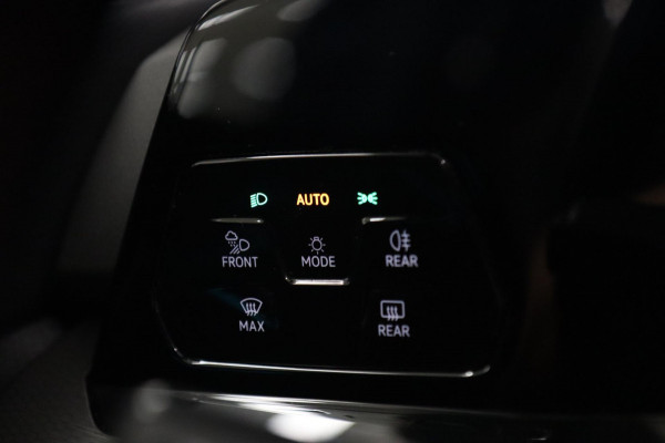 Volkswagen Golf 2.0 TSI GTI CLUBSPORT /PANO/ACC/CAM/CARPLAY/IQ-LIGHT/STOELVERWARMING/VOLL