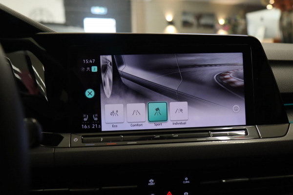 Volkswagen Golf 2.0 TSI GTI CLUBSPORT /PANO/ACC/CAM/CARPLAY/IQ-LIGHT/STOELVERWARMING/VOLL