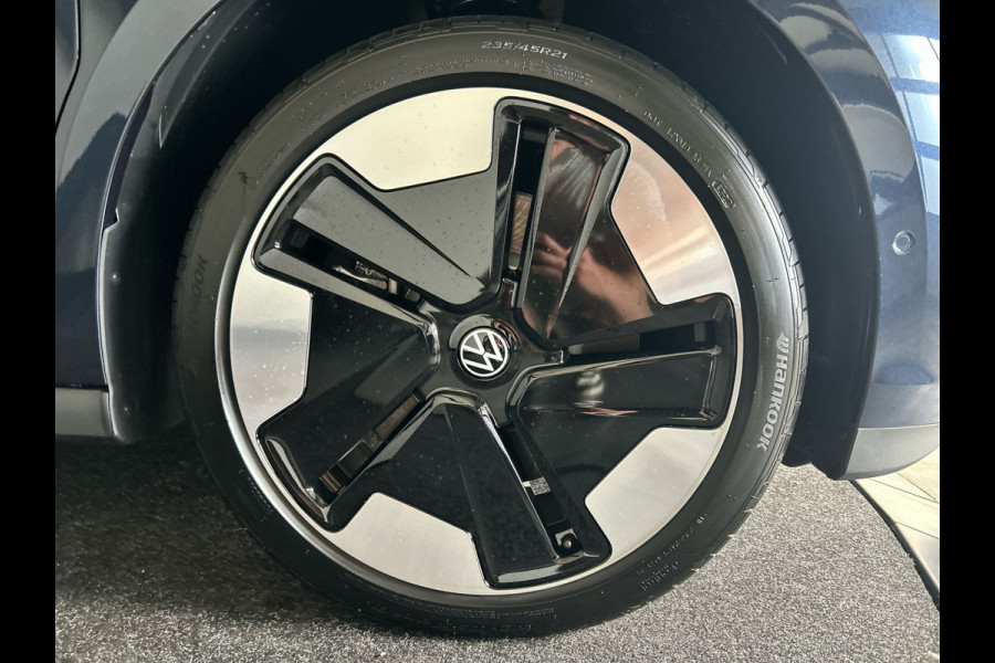 Volkswagen ID. Buzz Pro 86 kWh Lang 7persoons | Warmtepomp | Verwarmbaar stuurwiel | Apple carplay & Android auto! | Soh (batterijcheck) 100 %