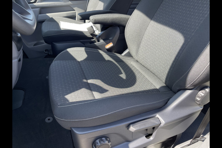 Ford Transit Custom 320 2.0 TDCI 136pk L2H1 Trend originele DC 5 persoons / NIEUW / BPM VRIJ / vaste prijs rijklaar € 39.950 ex btw / lease vanaf € 652 / euro 6 diesel / vol opties !