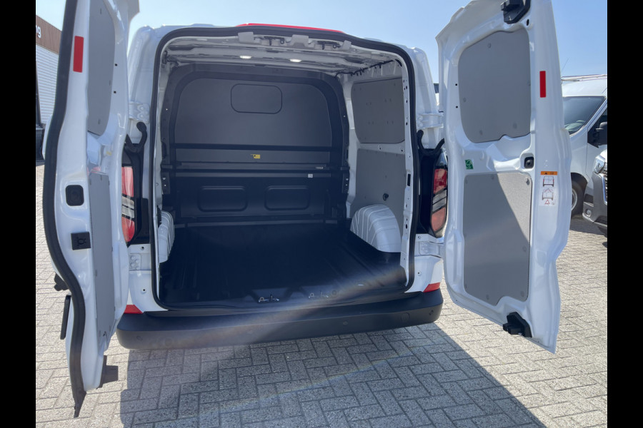Ford Transit Custom 320 2.0 TDCI 136pk L2H1 Trend originele DC 5 persoons / NIEUW / BPM VRIJ / vaste prijs rijklaar € 39.950 ex btw / lease vanaf € 652 / euro 6 diesel / vol opties !