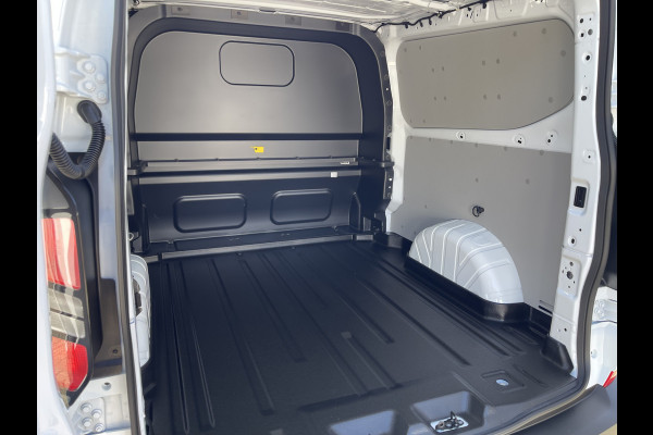 Ford Transit Custom 320 2.0 TDCI 136pk L2H1 Trend originele DC 5 persoons / NIEUW / BPM VRIJ / vaste prijs rijklaar € 39.950 ex btw / lease vanaf € 652 / euro 6 diesel / vol opties !