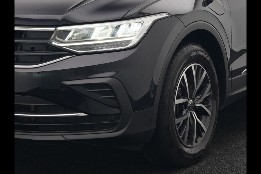 Volkswagen Tiguan eHybrid Life Edition Plug In Hybrid 245pk PHEV | Adaptive Cruise | Verwarmde Stoelen & Stuur | Lane Assist | Virtual | Navigatie | DAB |