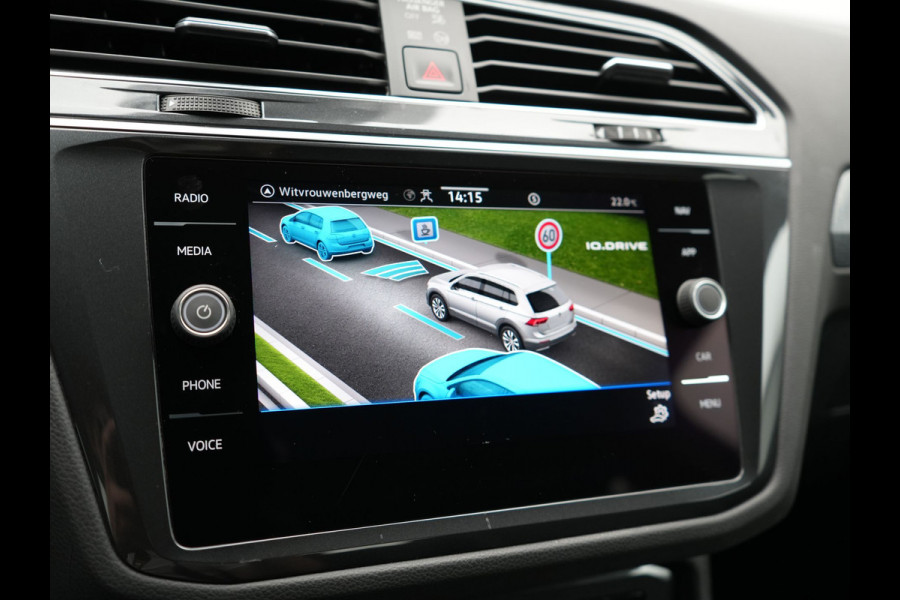 Volkswagen Tiguan eHybrid Life Edition Plug In Hybrid 245pk PHEV | Adaptive Cruise | Verwarmde Stoelen & Stuur | Lane Assist | Virtual | Navigatie | DAB |