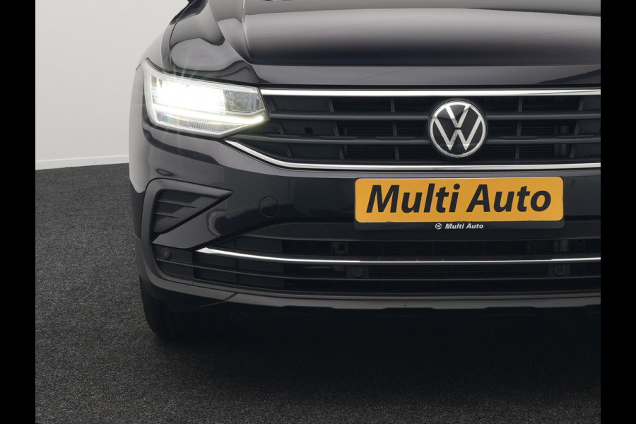 Volkswagen Tiguan eHybrid Life Edition Plug In Hybrid 245pk PHEV | Adaptive Cruise | Verwarmde Stoelen & Stuur | Lane Assist | Virtual | Navigatie | DAB |
