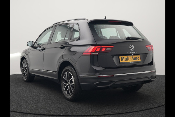 Volkswagen Tiguan eHybrid Life Edition Plug In Hybrid 245pk PHEV | Adaptive Cruise | Verwarmde Stoelen & Stuur | Lane Assist | Virtual | Navigatie | DAB |