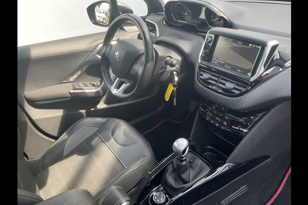 Peugeot 2008 1.2 PureTech Allure Trekhaak Pano Nav/Cam Cruise Voll.Onderhouden!