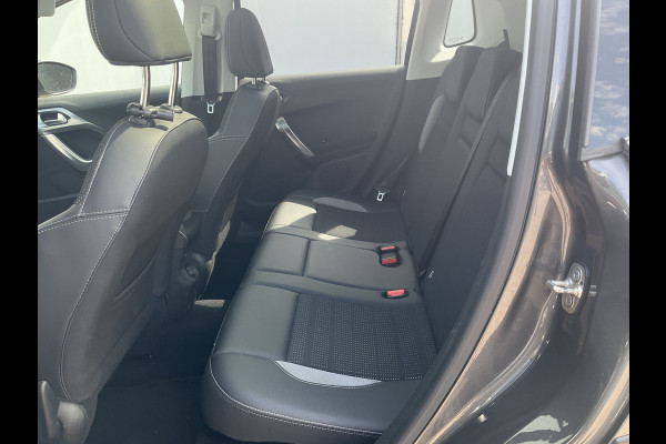 Peugeot 2008 1.2 PureTech Allure Trekhaak Pano Nav/Cam Cruise Voll.Onderhouden!