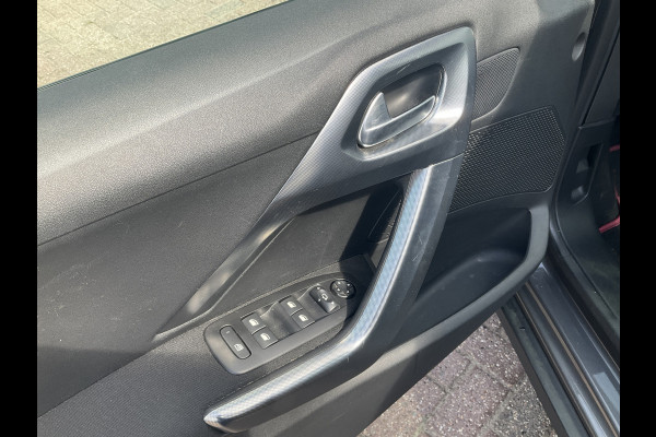 Peugeot 2008 1.2 PureTech Allure Trekhaak Pano Nav/Cam Cruise Voll.Onderhouden!