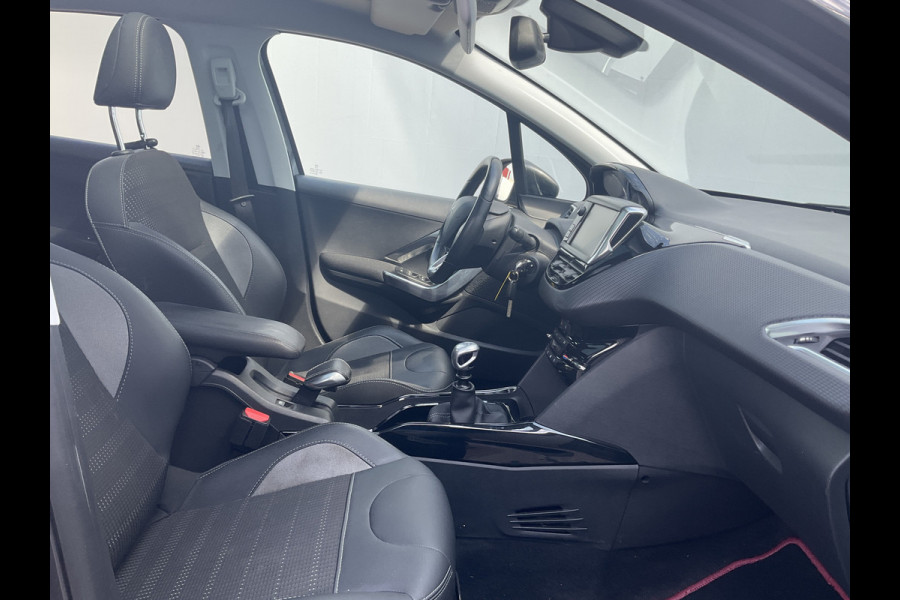Peugeot 2008 1.2 PureTech Allure Trekhaak Pano Nav/Cam Cruise Voll.Onderhouden!