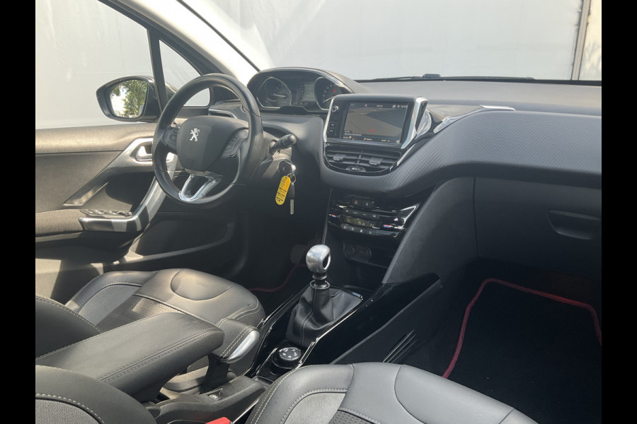 Peugeot 2008 1.2 PureTech Allure Trekhaak Pano Nav/Cam Cruise Voll.Onderhouden!