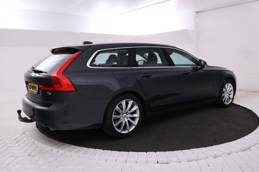 Volvo V90 2.0 T5 Momentum Leer, Trekhaak, Automaat.