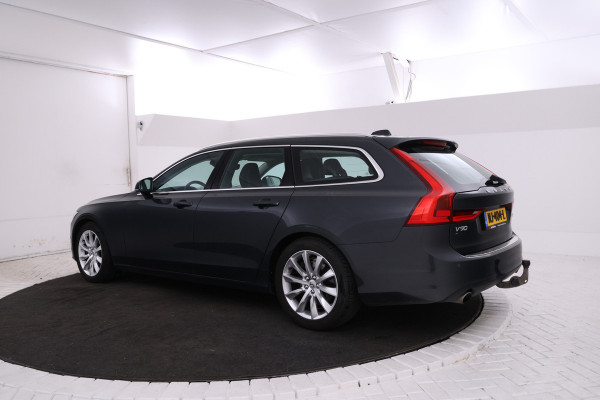 Volvo V90 2.0 T5 Momentum Leer, Trekhaak, Automaat.