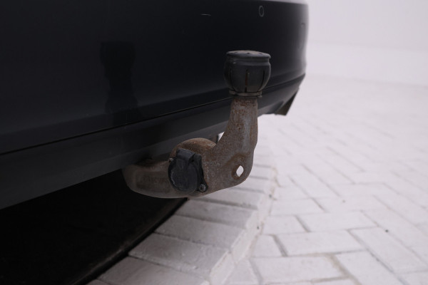 Volvo V90 2.0 T5 Momentum Leer, Trekhaak, Automaat.