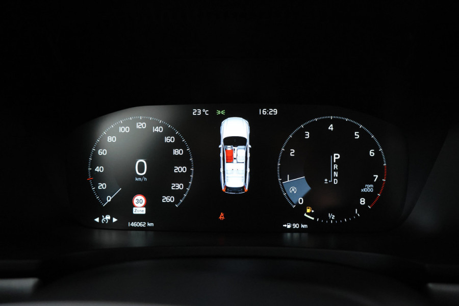 Volvo V90 2.0 T5 Momentum Leer, Trekhaak, Automaat.